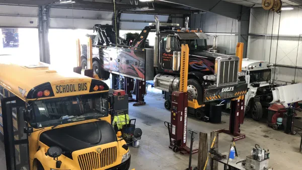 Earle's Truck Repair - photo 3