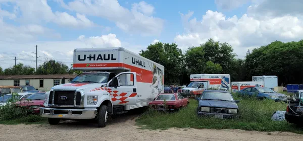 Ed's Bluff Springs Auto - photo 4
