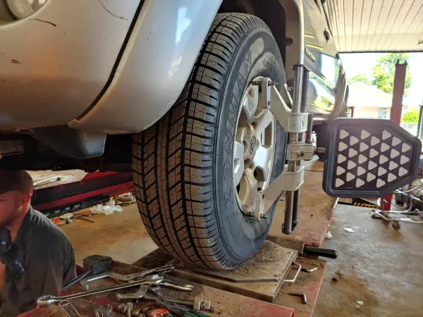 Discount Tire & Wrecker Services - photo 2