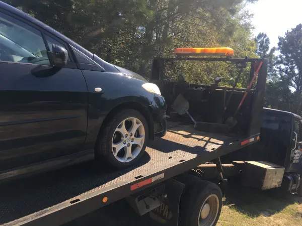 Lees Crossing Towing LLC - photo 4