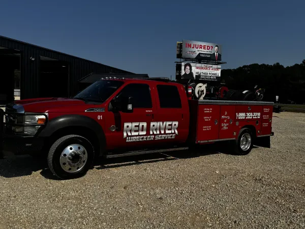 Red River Wrecker Service - photo 2