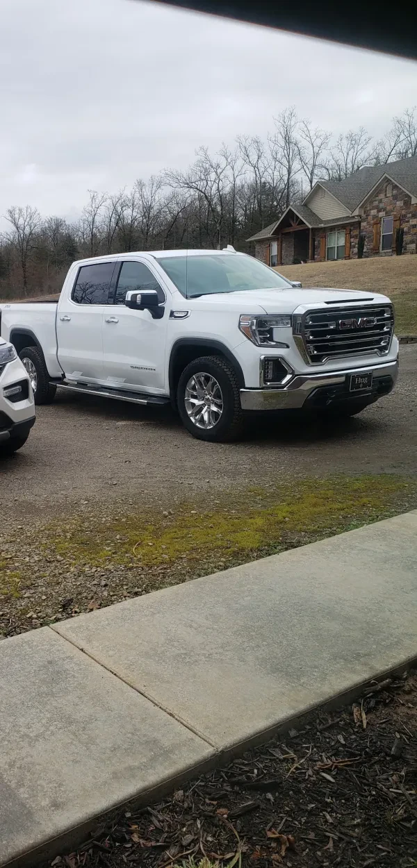 Hug Chevrolet GMC Service - photo 3