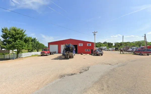 Baker Truck & Equipment Repair - photo 3
