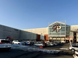 Palisades Center