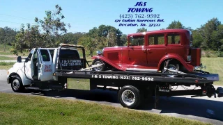 J & S Towing