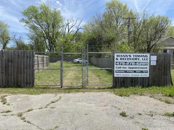 Mann's Towing and Recovery - photo 3
