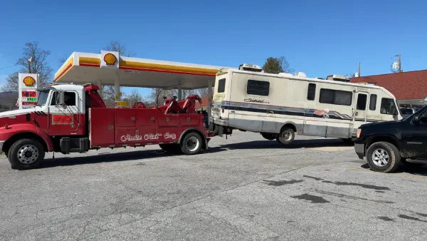 DP Towing & Truck Repair LLC - photo 2