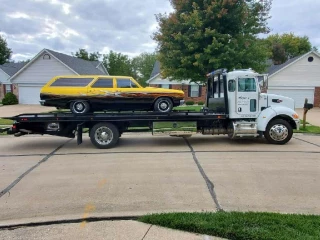 Augie's Towing & Transportation