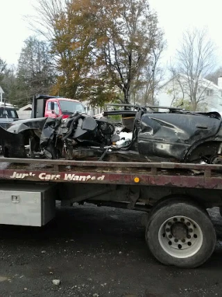 Novella's Auto Wrecking JunkYard in Danbury (CT) - photo 2