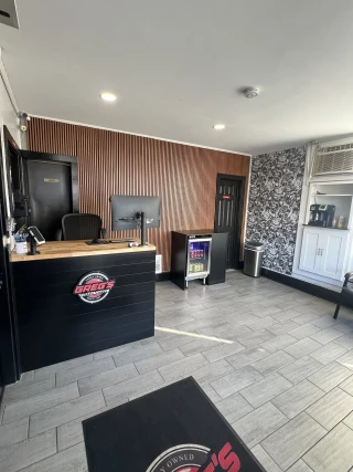 Greg's Automotive