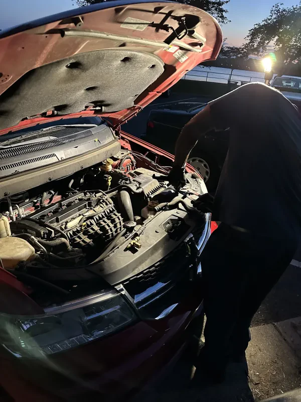 Roadmaster Mobile Mechanic & roadside Service "EXPERIENCE A DISASTER CALL the ROADMASTER " - photo 2