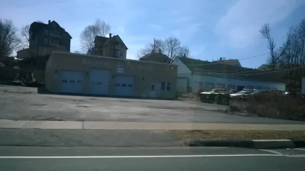 Brookfield Auto Body of Bristol - photo 2