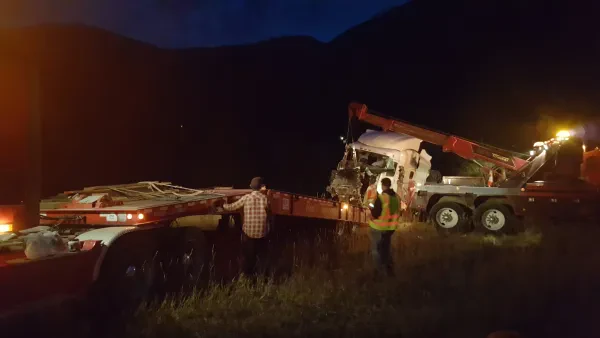 Red's Towing & Crane Service - photo 4