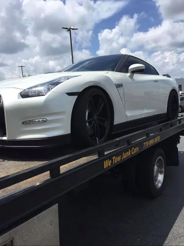 Henderson Towing - We buy Junk cars - photo 2