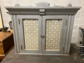 Crazy Eights Antiques & Architectural Salvage