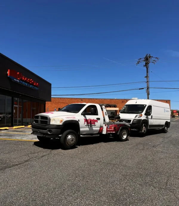 Pink Hookers Towing and Services - photo 3