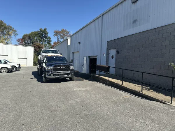 Top U.S. Auto & Towing - photo 4