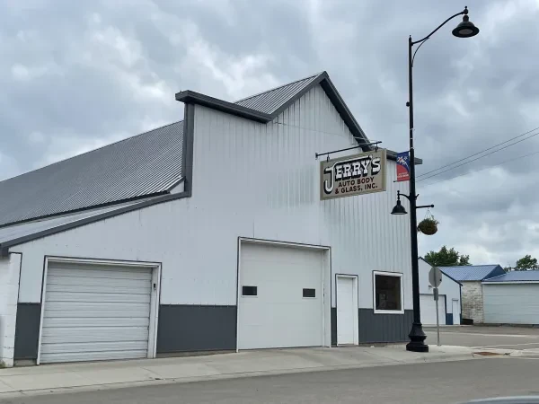 Jerry's Auto Body & Glass Inc - photo 2
