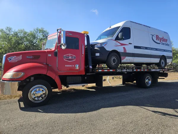 UNITED TOWING - photo 2