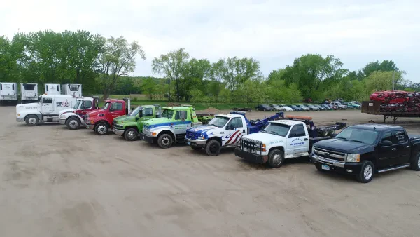 Petrie's Towing - photo 2