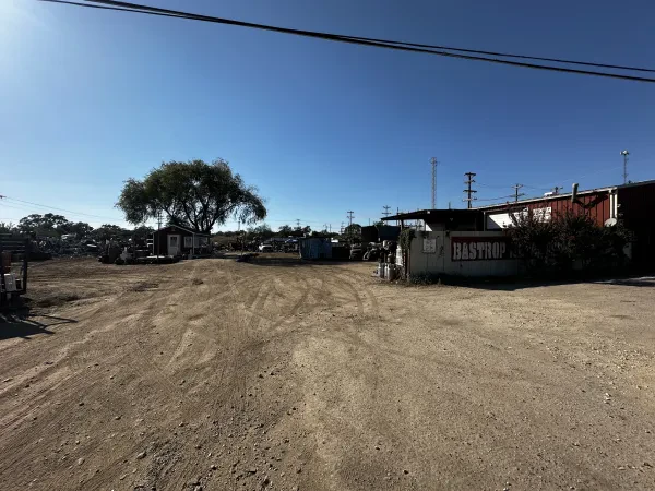 Bastrop Metal Dumpsters - photo 4