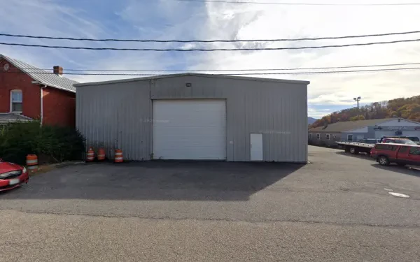 Moore's Road Repair and Towing - photo 3