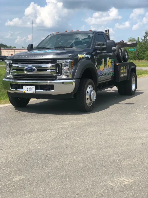 J&R Towing and Recovery - photo 3