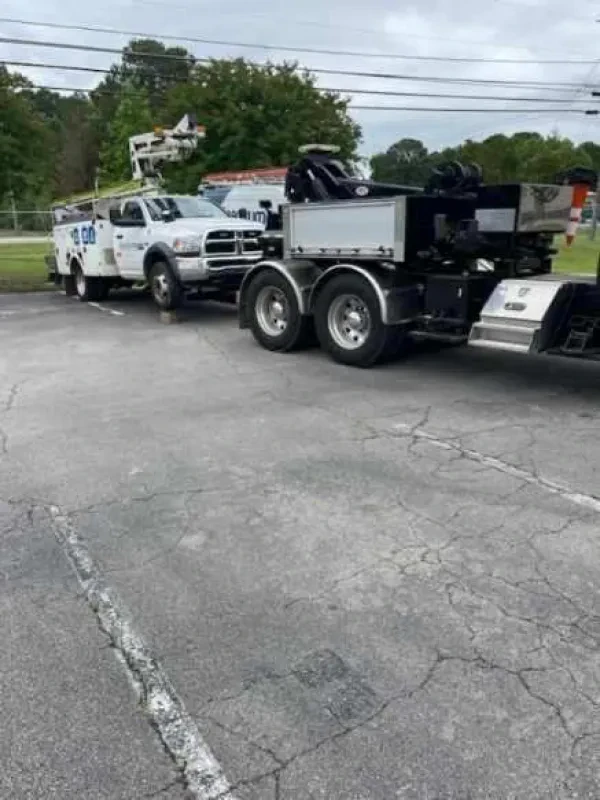 Larry Outlaw and Sons Towing - photo 3