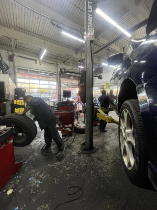 Bobby’s Auto Repair Center