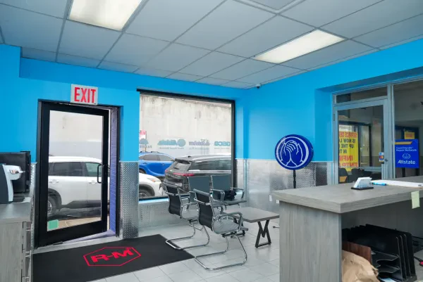 KING BROTHERS AUTO BODY INC - photo 3