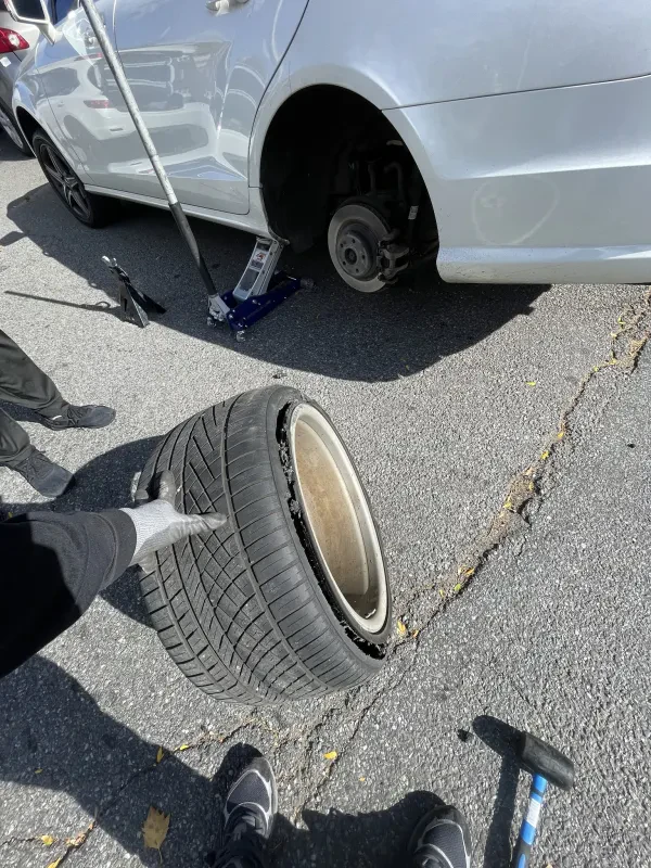 Omega’s Roadside Assistance LLC - photo 2