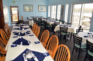 Island View Waterfront Cafe