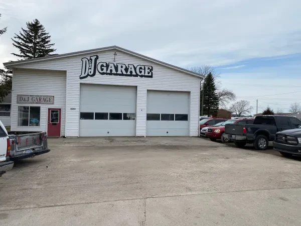 D & J Garage - photo 3