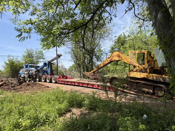Absolute Towing and Hauling Services LLC - photo 3
