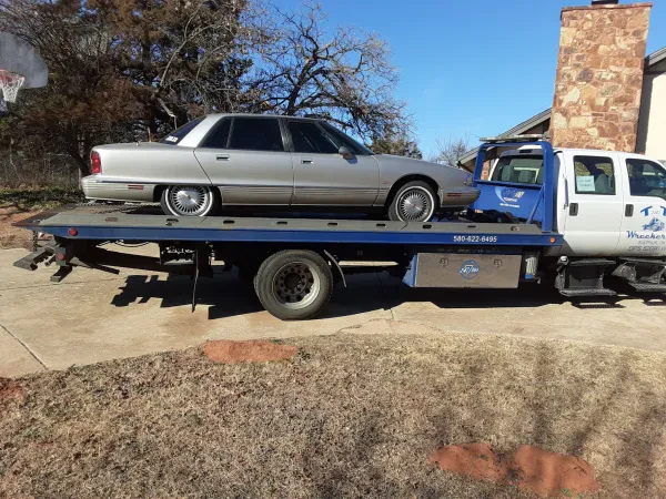 T & T Wrecker Services & Automotive Repair - photo 3