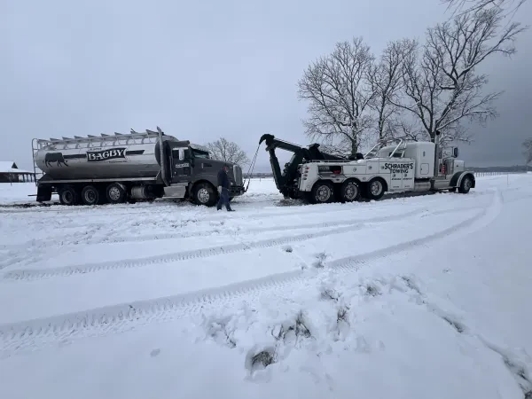 Schrader's Towing - photo 4