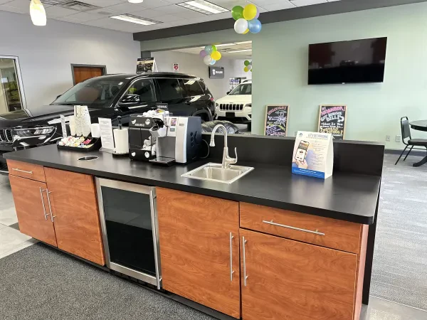 Castilone Chrysler Dodge Jeep Ram - photo 3