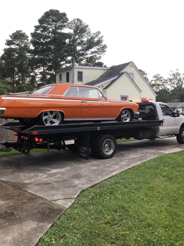 A & H TOWING - photo 3