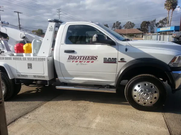 Brother's Towing of Norco - photo 2