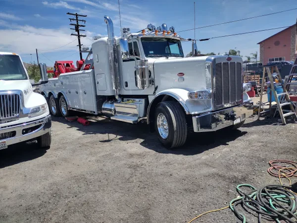 Brother's Towing of Norco - photo 4