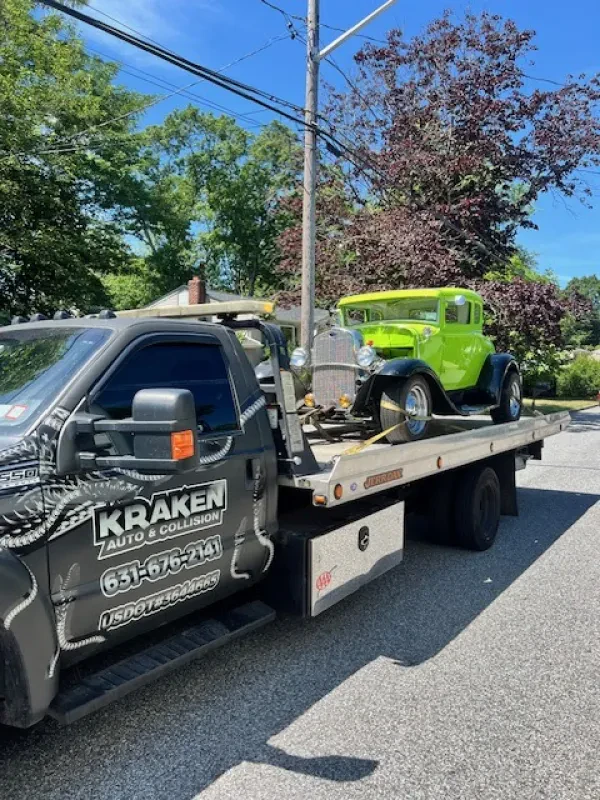 KRAKEN TOWING & RECOVERY - photo 2