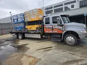 Edwards Towing