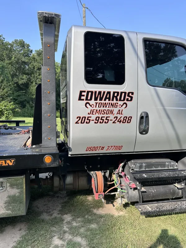 Edwards Towing - photo 2