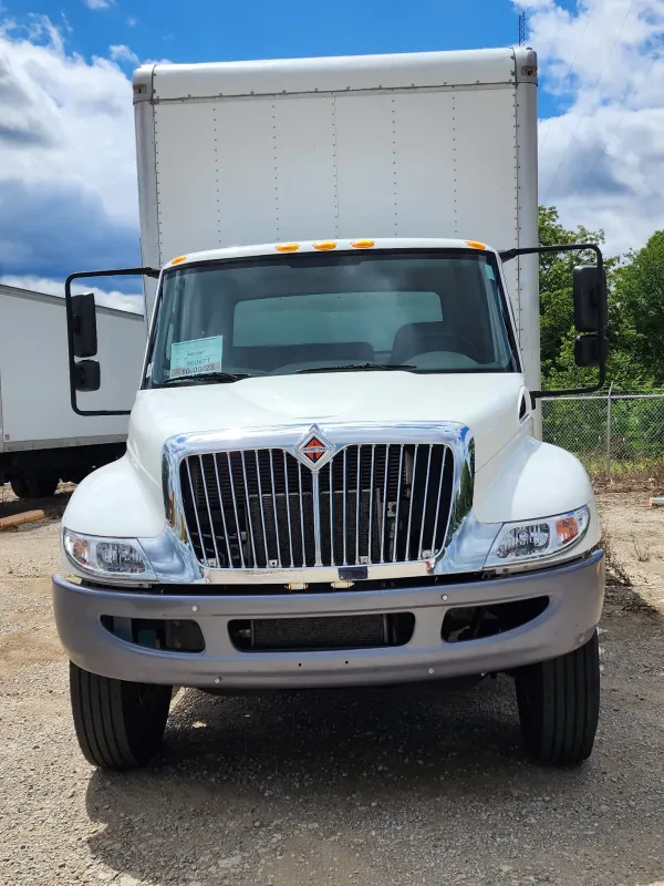 Rush Truck Centers - Kansas City Used Trucks - photo 4