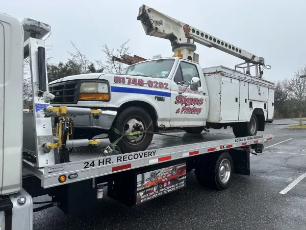 Low's Towing | Roadside Assistance | Servicio De Grúa - photo 4