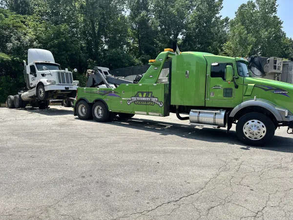 ATL Heavy Towing and Recovery - photo 2