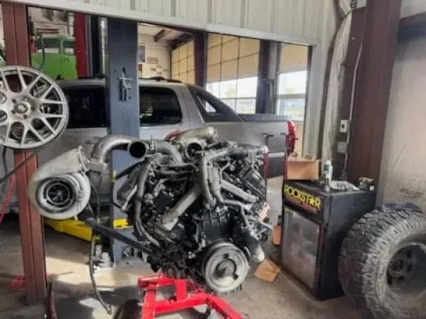 Roadrunner Automotive and Diesel Repair, Inc. - photo 4