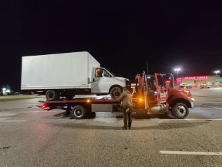 Kucnick Automotive and Towing