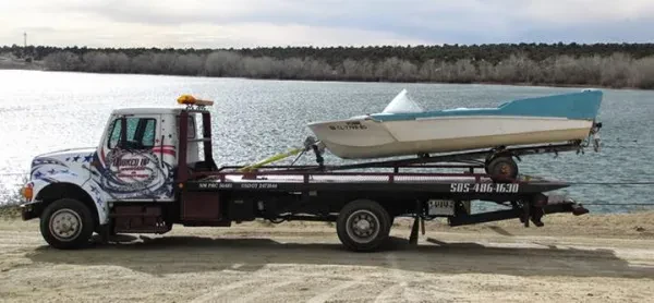 Hooked Up Towing & Recovery - photo 3