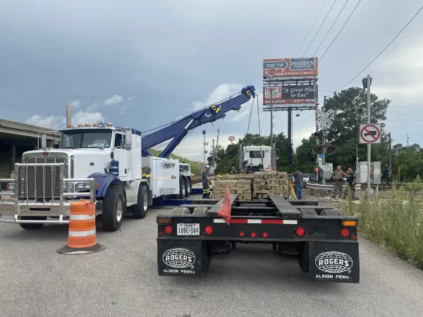 Fernandez and Sons Towing - photo 2